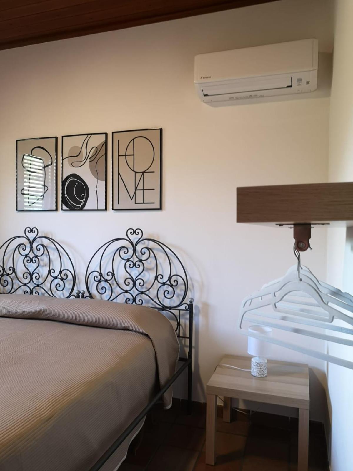Villa Calcerame Montelepre Szoba fotó